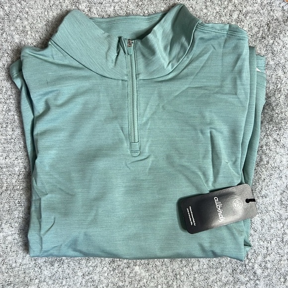 allbirds Natural Run Mid Layer 1/4 zip top $98 Retail in Green Hush NWT - Picture 6 of 10